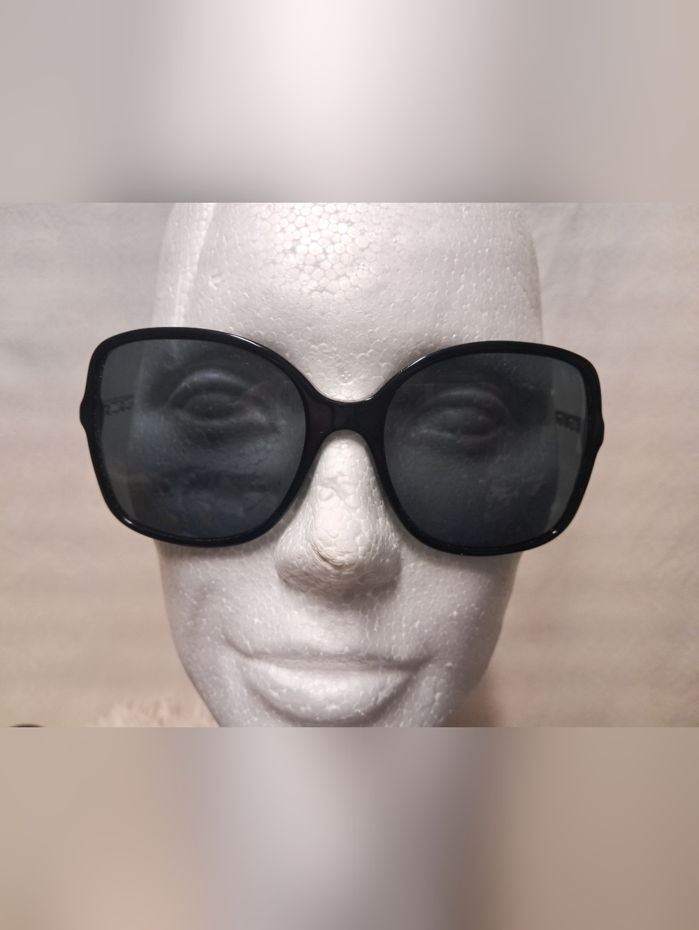 Chanel "Chain Collection" 5210-Q Sunglasses - Picture 4 of 11